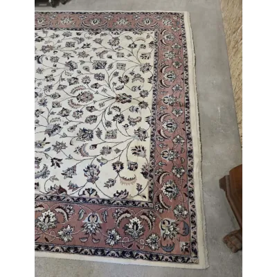 Rankų darbo rytietiškas kilimas Tabriz stilius