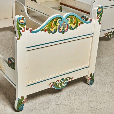 Antique bed