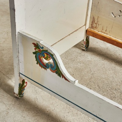 Antique bed