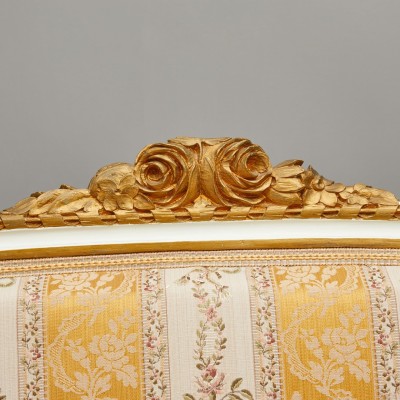 Gustaviansk stiliaus komplektukas