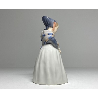 Royal Copenhagen statulėlė Amager Girl