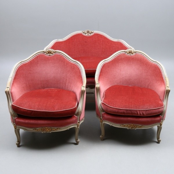Louis still living room set