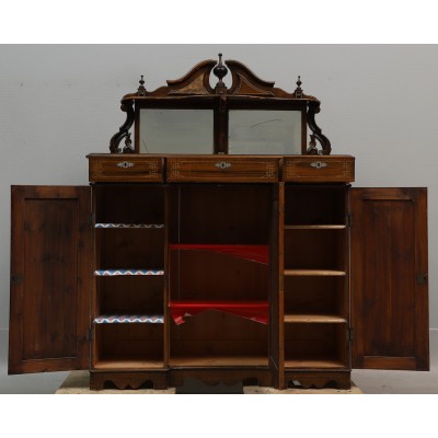 New Renaissance style chest of drawers